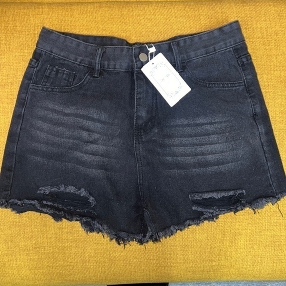 Pants - LARGE Coeur De Vague Woman Black Distressed Short NWT
